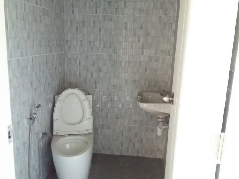 Rent 2 adjoining Commercial units, 25 sqw, Ekkamai area, near BTS, Bangkok, Ekkamai 2, Phra Kanong Nua, Watthana, Bangkok, , 450 sqm, Shophouse For Rent, by Suchart Roachthavilit, 500305373 - DDproperty.com