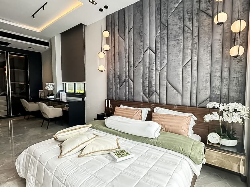 Luxury Pool Villa for Sale Thung Klom Tan Man Pattaya, Chon Buri (Pattaya), Bang Lamung, Bang Lamung (Pattaya), Chon Buri (Pattaya), 5 Bedrooms, 451 sqm, Villa For Sale, by PLC real estate, 500305396 - DDproperty.com