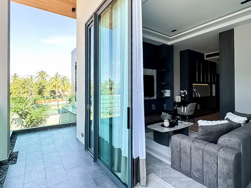 Luxury Pool Villa for Sale Thung Klom Tan Man Pattaya, Chon Buri (Pattaya), Bang Lamung, Bang Lamung (Pattaya), Chon Buri (Pattaya), 5 Bedrooms, 451 sqm, Villa For Sale, by PLC real estate, 500305396 - DDproperty.com