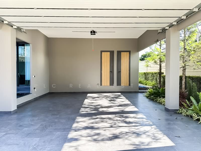 Luxury Pool Villa for Sale Thung Klom Tan Man Pattaya, Chon Buri (Pattaya), Bang Lamung, Bang Lamung (Pattaya), Chon Buri (Pattaya), 5 Bedrooms, 451 sqm, Villa For Sale, by PLC real estate, 500305396 - DDproperty.com
