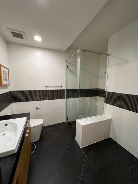 Urbana Sathorn, Bangkok, 55 South Sathorn Road, Thung Maha Mek, Sathon, Bangkok, 1 Bedroom, 69 sqm, Condo For Sale, by Nattapat Reunyota, 500305413 - DDproperty.com