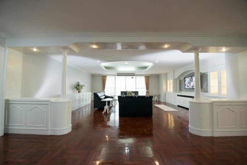 Oriental Towers, Bangkok, 25 Soi Ekkamai 12, Ekkamai Road, Khlong Tan Nua, Watthana, Bangkok, 3 Bedrooms, 350 sqm, Condo For Rent, by K.Nana, 500305414 - DDproperty.com