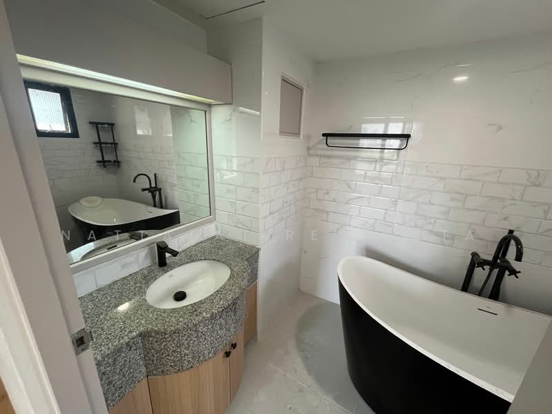 Baan Chan Condominium, Bangkok, Soi Thonglor 20, Thonglor Road, Khlong Tan Nua, Watthana, Bangkok, 4 Bedrooms, 156 sqm, Condo For Sale, by Nattapat Reunyota, 500305482 - DDproperty.com