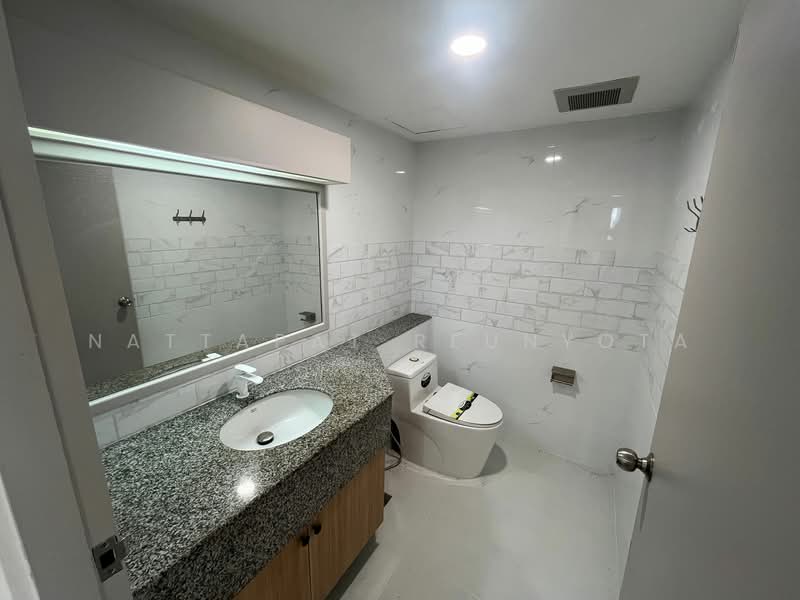 Baan Chan Condominium : บ้านจันทร์, กรุงเทพ, ซอยทองหล่อ 20 ถนนทองหล่อ, คลองตันเหนือ, วัฒนา, กรุงเทพ, 156 ตร.ม., คอนโด ขาย, โดย Nattapat Reunyota, 500305482 - DDproperty.com