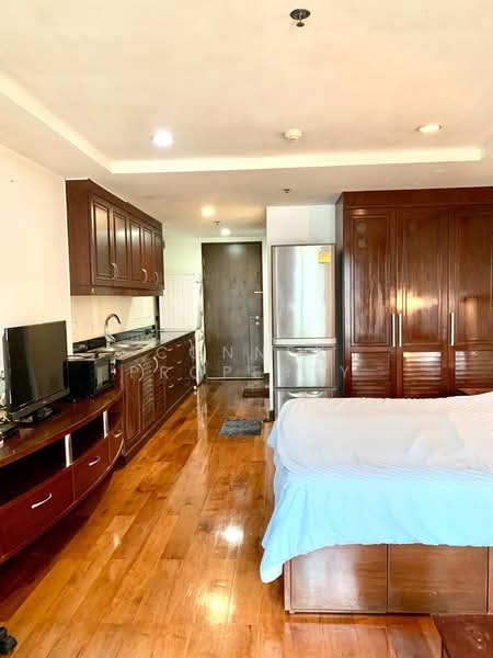 The Trendy, Bangkok, 10 Soi Sukhumvit 13, Khlongtoei Nua, Watthana, Bangkok, 1 Bedroom, 36 sqm, Condo For Rent, by Connex Property, 500305532 - DDproperty.com