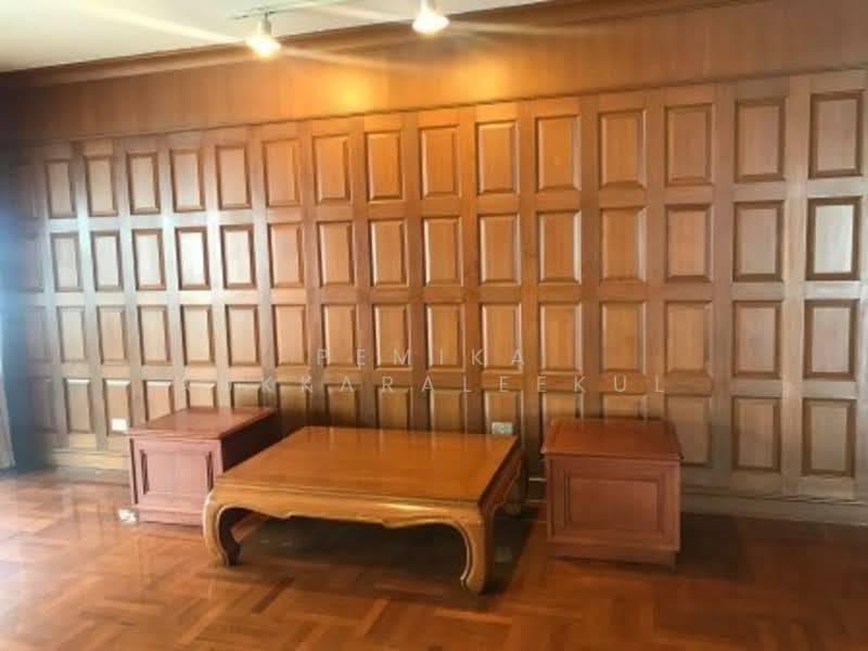 Tower Park, Bangkok, 88 Soi Sukhumvit 3, Sukhumvit Road, Khlongtoei Nua, Watthana, Bangkok, 3 Bedrooms, 275 sqm, Condo For Sale, by Pemika Aukkaraleekul, 500305576 - DDproperty.com