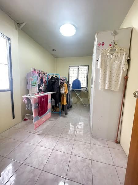แฟมิลี่ แลนด์, Chon Buri (Pattaya), Na Pa, Muang Chon Buri, Chon Buri (Pattaya), 3 Bedrooms, 100 sqm, Townhouse For Sale, by The Best Property กิ๊ก, 500305717 - DDproperty.com