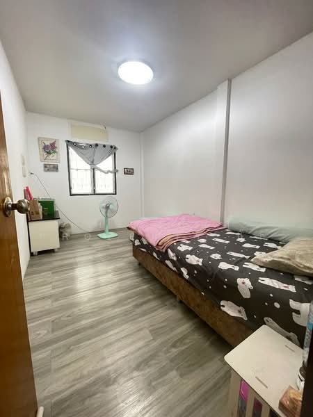 แฟมิลี่ แลนด์, Chon Buri (Pattaya), Na Pa, Muang Chon Buri, Chon Buri (Pattaya), 3 Bedrooms, 100 sqm, Townhouse For Sale, by The Best Property กิ๊ก, 500305717 - DDproperty.com