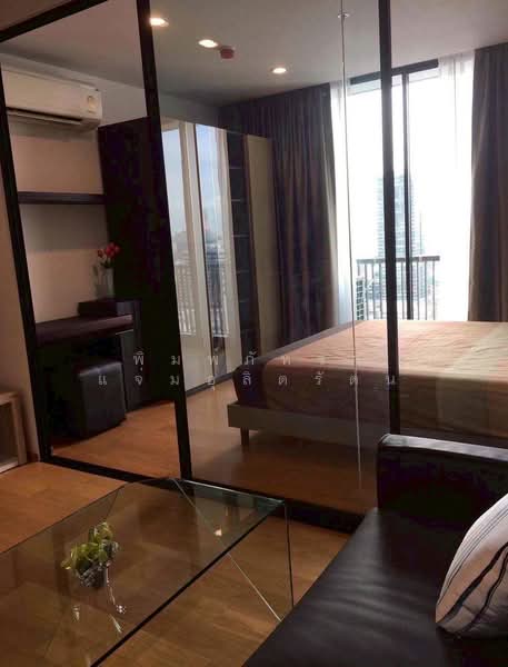 Noble Revo Silom, Bangkok, 88 Soi Surasak Surasak Road, Silom, Bang Rak, Bangkok, 1 Bedroom, 37 sqm, Condo For Rent, by พิมพ์ภัทรา แจ่มอุลิตรัตน, 500305747 - DDproperty.com