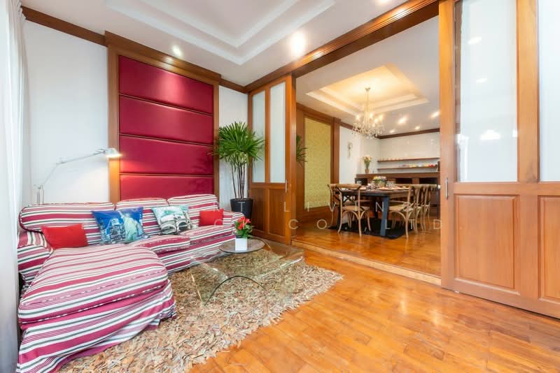 For Sale - Townhouse Sukhumvit 15, Bangkok