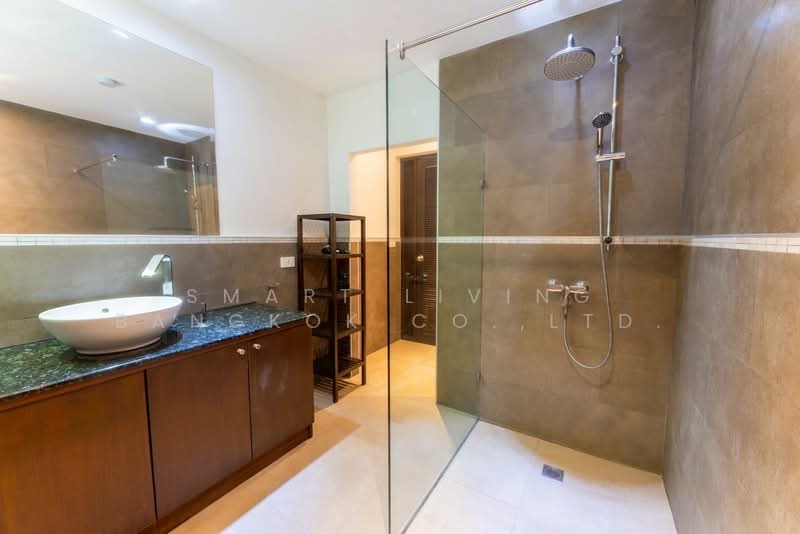 For Sale - Townhouse Sukhumvit 15, Bangkok