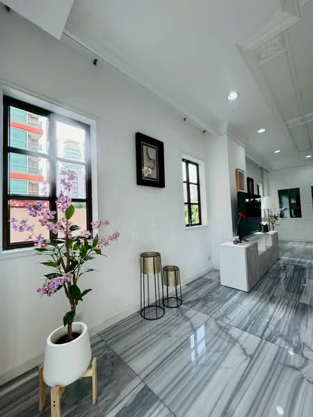 Charan Tower Residences by Aspira, Bangkok, 19 Soi Sukhumvit 43, Khlong Tan Nua, Watthana, Bangkok, 4 Bedrooms, 1,300 sqm, Apartment For Rent, by Sutavee Chonlabud, 500305791 - DDproperty.com