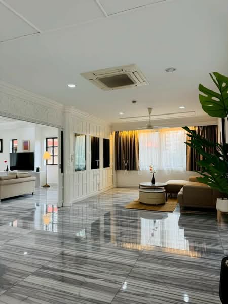 Charan Tower Residences by Aspira, Bangkok, 19 Soi Sukhumvit 43, Khlong Tan Nua, Watthana, Bangkok, 4 Bedrooms, 1,300 sqm, Apartment For Rent, by Sutavee Chonlabud, 500305791 - DDproperty.com
