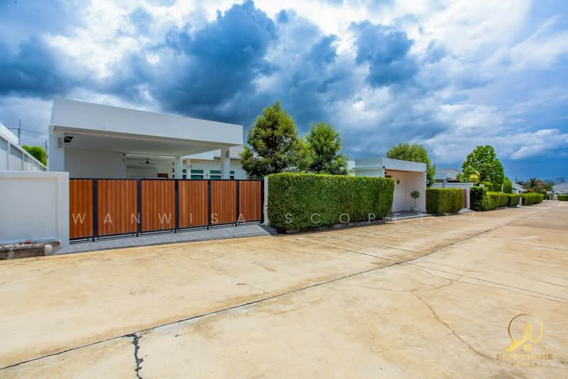 Hillside Hamlet 8, Prachuap Khiri Khan, Soi Hua Na 21, Thap Tai, Hua Hin, Prachuap Khiri Khan, 5 Bedrooms, 750 sqm, Villa For Sale, by Wanwisa Scopetta, 500305805 - DDproperty.com