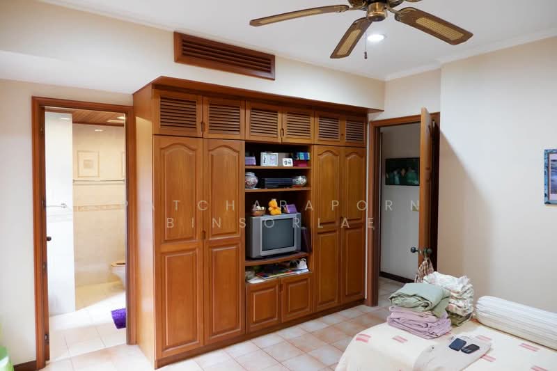 4-BR House, Chon Buri (Pattaya), Huai Yai, Bang Lamung (Pattaya), Chon Buri (Pattaya), 4 Bedrooms, 800 sqm, Single Detached House For Sale, by Patcharaporn Binsorlae, 500305903 - DDproperty.com