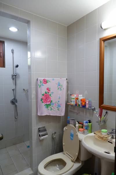 4-BR House, Chon Buri (Pattaya), Huai Yai, Bang Lamung (Pattaya), Chon Buri (Pattaya), 4 Bedrooms, 800 sqm, Single Detached House For Sale, by Patcharaporn Binsorlae, 500305903 - DDproperty.com