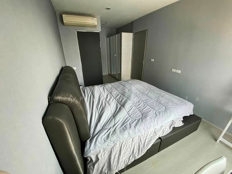 Life Ratchadapisek, Bangkok, 279 Ratchadapisaek Road, Huai Khwang, Bangkok, 2 Bedrooms, 66 sqm, Condo For Sale, by Nattapat Reunyota, 500306036 - DDproperty.com