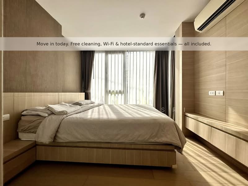 Klass Silom, Bangkok, 52 Silom Road, Silom, Bang Rak, Bangkok, 1 Bedroom, 45 sqm, Condo For Rent, by Sompob Buaparungsri, 500306060 - DDproperty.com