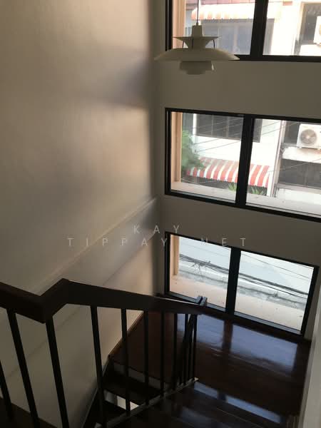 Townhouse 11/10 - Sukhumvit 43, Bangkok, Khlong Tan Nua, Watthana, Bangkok, 4 Bedrooms, 200 sqm, Townhouse For Rent, by Kay Tippayanet, 500306124 - DDproperty.com