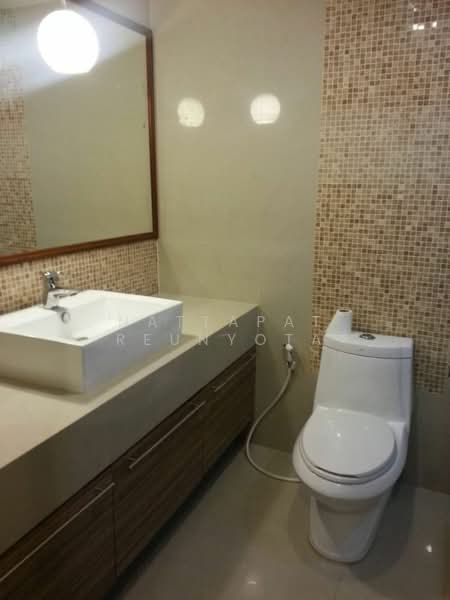 Baan Phrom Phong, Bangkok, Soi Sukhumvit 39, Khlong Tan Nua, Watthana, Bangkok, 2 Bedrooms, 105 sqm, Condo For Sale, by Nattapat Reunyota, 500306186 - DDproperty.com