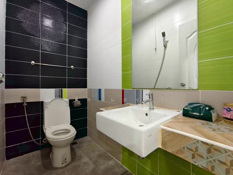 ให้เช่าทาวน์โฮม ม.ซีซั่นวัลเล่ย์ สวนเสือ ศรีราขา, Chon Buri (Pattaya), Surasak, Si Racha, Chon Buri (Pattaya), 2 Bedrooms, 70 sqm, Townhouse For Rent, by Dusit Saengfa, 500306221 - DDproperty.com