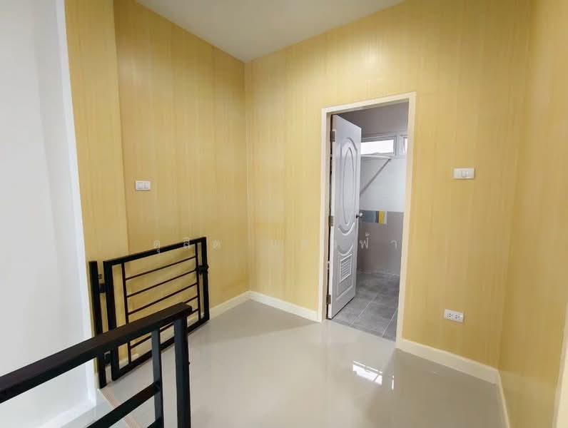 ให้เช่าทาวน์โฮม ม.ซีซั่นวัลเล่ย์ สวนเสือ ศรีราขา, Chon Buri (Pattaya), Surasak, Si Racha, Chon Buri (Pattaya), 2 Bedrooms, 70 sqm, Townhouse For Rent, by Dusit Saengfa, 500306221 - DDproperty.com