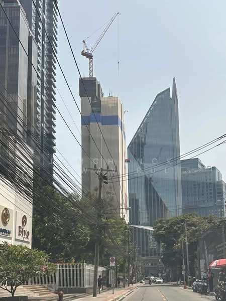 Muniq Phrom Phong, Bangkok, Soi Sukhumvit 39, Khlong Tan Nua, Watthana, Bangkok, 2 Bedrooms, 108 sqm, Condo For Sale, by Jomchanok Aswavibul, 500306233 - DDproperty.com