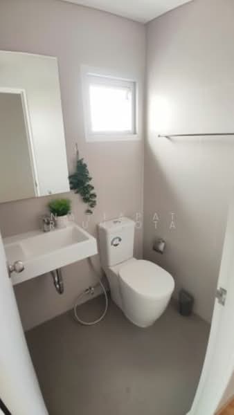 Lumpini Place Ratchada-Sathu, Bangkok, 501 3 Sathu Pradit 27 Alley, Chong Nonsi, Yan Nawa, Bangkok, 3 Bedrooms, 60 sqm, Condo For Sale, by Nattapat Reunyota, 500306244 - DDproperty.com