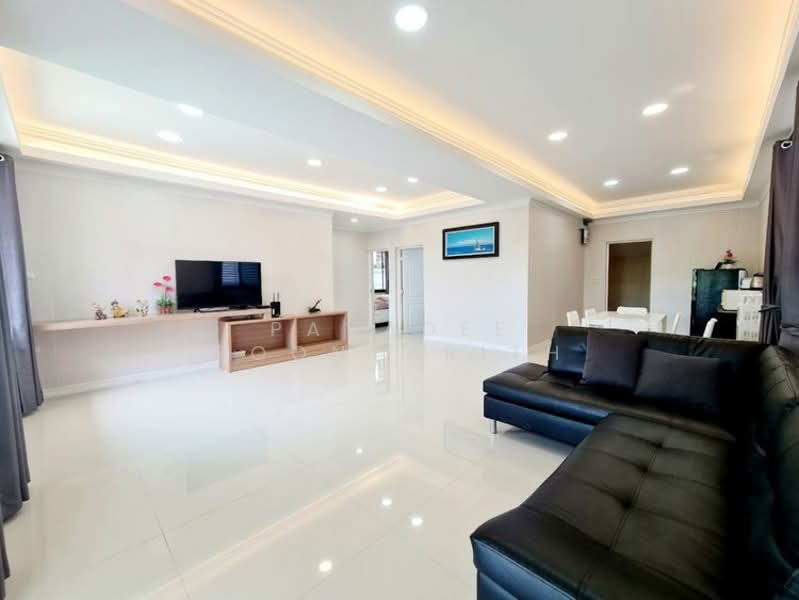 4-BR House, Prachuap Khiri Khan, Hua Hin, Prachuap Khiri Khan, 4 Bedrooms, 260 sqm, Single Detached House For Sale, by Pavadee Boonyarith, 500306247 - DDproperty.com