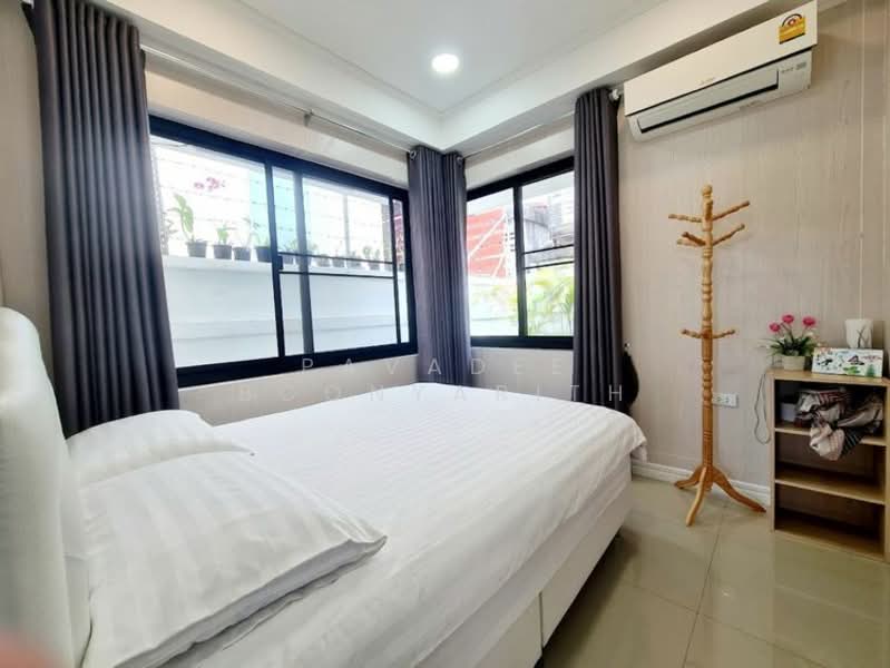 4-BR House, Prachuap Khiri Khan, Hua Hin, Prachuap Khiri Khan, 4 Bedrooms, 260 sqm, Single Detached House For Sale, by Pavadee Boonyarith, 500306247 - DDproperty.com