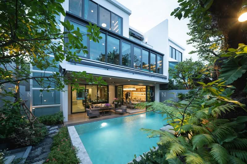 I-Nine Pool Villa, Bangkok, 678 Soi Inthamara 41, Din Daeng, Din Daeng, Bangkok, 4 Bedrooms, 517 sqm, Single Detached House For Sale, by Nattapat Reunyota, 500306269 - DDproperty.com