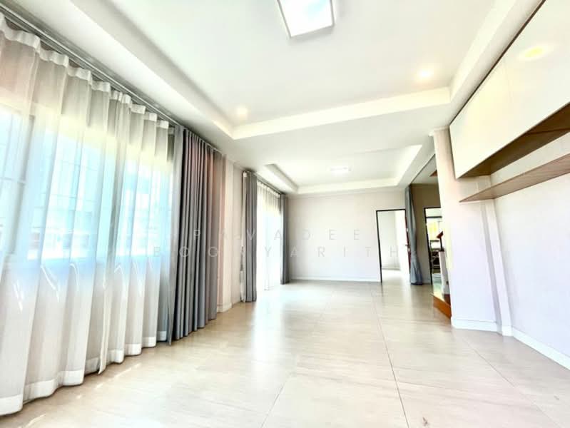 undefined, Bangkok, Sala Thammasop, Thawi Watthana, Bangkok, 5 Bedrooms, 213 sqm, Single Detached House For Sale, by Pavadee Boonyarith, 500306271 - DDproperty.com