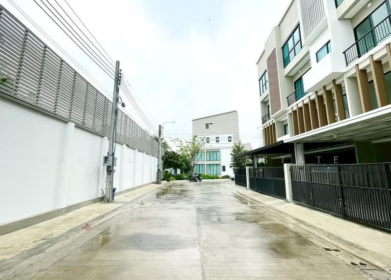 เดอะ บลิซ สาทร - จรัญ 35, กรุงเทพ, บางขุนศรี, บางกอกน้อย, กรุงเทพ, 222 ตร.ม., ทาวน์เฮ้าส์ ขาย, โดย Haus Living Estate, 500306312 - DDproperty.com