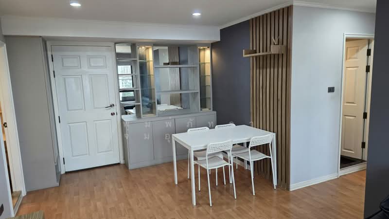 Lumpini Ville Phahol-Suthisarn, Bangkok, 23 Inthamara 2 Alley, Samsen Nai, Phaya Thai, Bangkok, 2 Bedrooms, 60 sqm, Condo For Rent, by พิมพ์ภัทรา แจ่มอุลิตรัตน, 500306335 - DDproperty.com