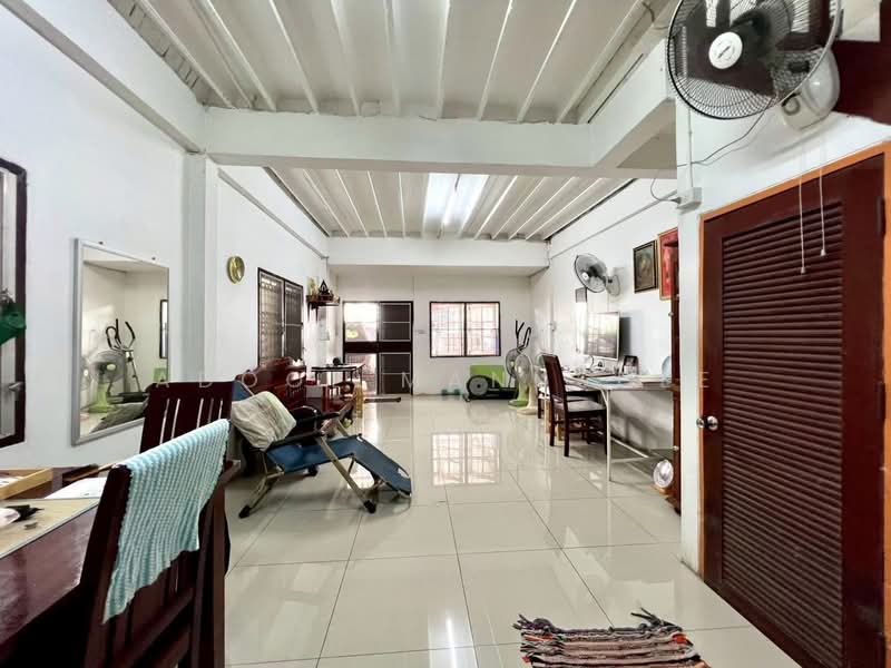 Baan Buathong Land, Nonthaburi, บางกรวย-ไทรน้อย, Bang Bua Thong, Nonthaburi, 2 Bedrooms, 100 sqm, Townhouse For Sale, by Adool Manusdee, 500306363 - DDproperty.com