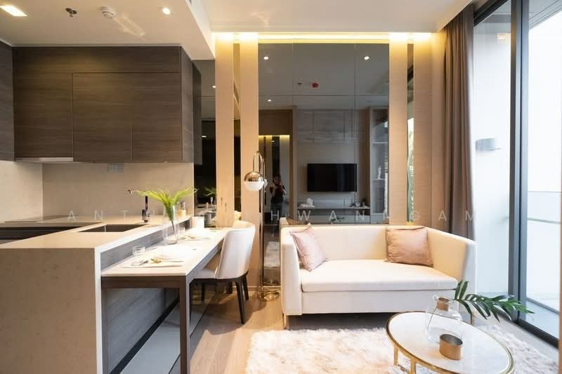 The Esse Asoke, Bangkok, 333 Soi Sukhumvit 21, Sukhumvit Road, Khlongtoei Nua, Watthana, Bangkok, 1 Bedroom, 37 sqm, Condo For Sale, by Anthea Khwanngam, 500306366 - DDproperty.com