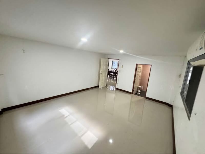 undefined, Bangkok, Suan Luang, Bangkok, 5 Bedrooms, 377 sqm, Single Detached House For Sale, by Anthea Khwanngam, 500306402 - DDproperty.com