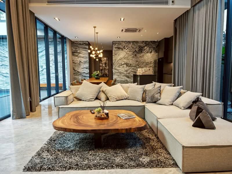 4-BR Villa, Bangkok, Lat Phrao, Bangkok, 4 Bedrooms, 799 sqm, Villa For Sale, by Anthea Khwanngam, 500306422 - DDproperty.com