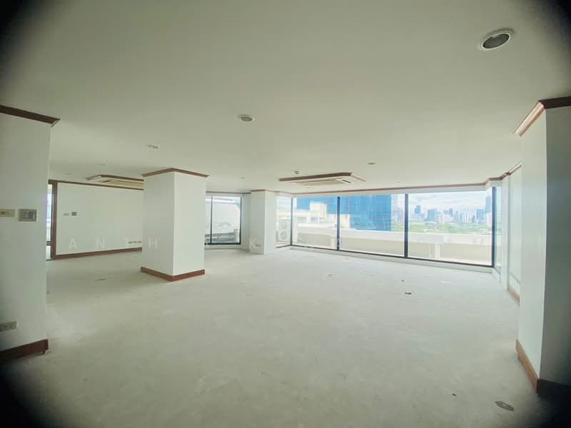 Lake Avenue Sukhumvit 16, Bangkok, Soi Sammitr Sukhumvit Road, Khlong Tan Nua, Watthana, Bangkok, 4 Bedrooms, 474 sqm, Condo For Sale, by Anthea Khwanngam, 500306423 - DDproperty.com