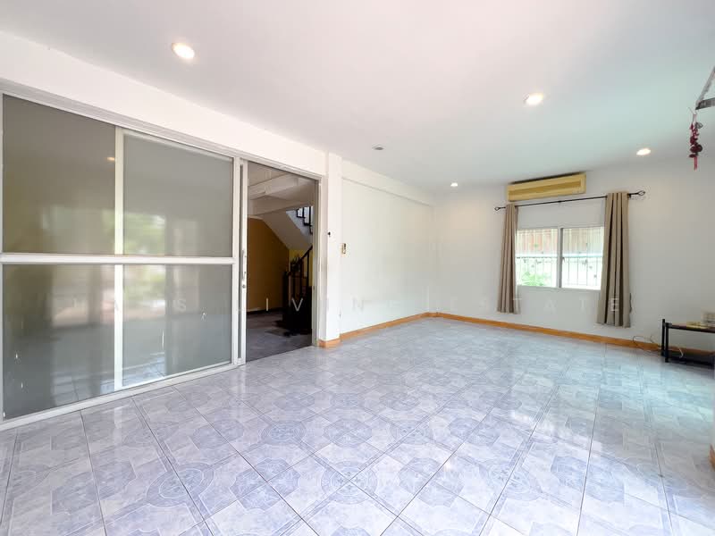 Baan Pradab Dao 1-4, Nonthaburi, ท่าอิฐ , ปากเกร็ด , นนทบุรี, Tha It, Pak Kret, Nonthaburi, 4 Bedrooms, 200 sqm, Single Detached House For Sale, by Haus Living Estate, 500306437 - DDproperty.com