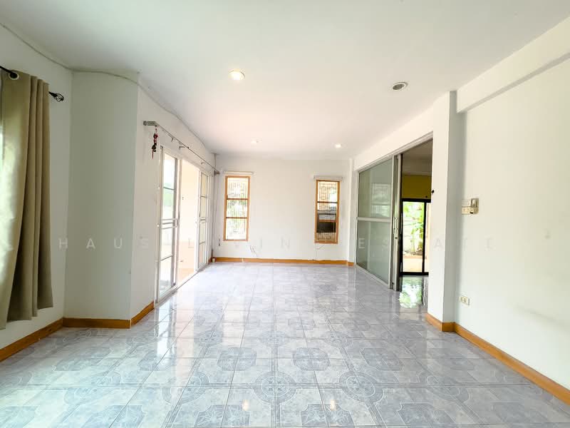 Baan Pradab Dao 1-4, Nonthaburi, ท่าอิฐ , ปากเกร็ด , นนทบุรี, Tha It, Pak Kret, Nonthaburi, 4 Bedrooms, 200 sqm, Single Detached House For Sale, by Haus Living Estate, 500306437 - DDproperty.com