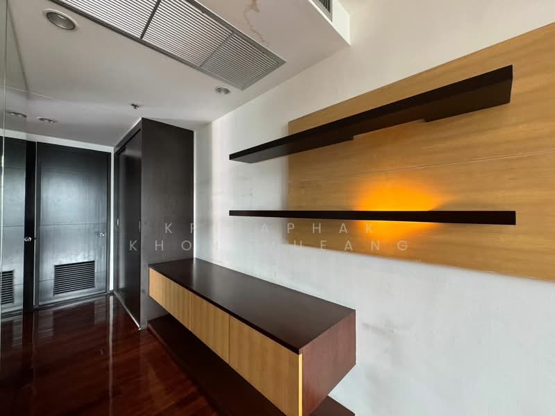 The Height, Bangkok, Soi Sukhumvit 55, Khlong Tan Nua, Watthana, Bangkok, 2 Bedrooms, 137 sqm, Condo For Rent, by Kritaphak Khongmueang, 500306446 - DDproperty.com