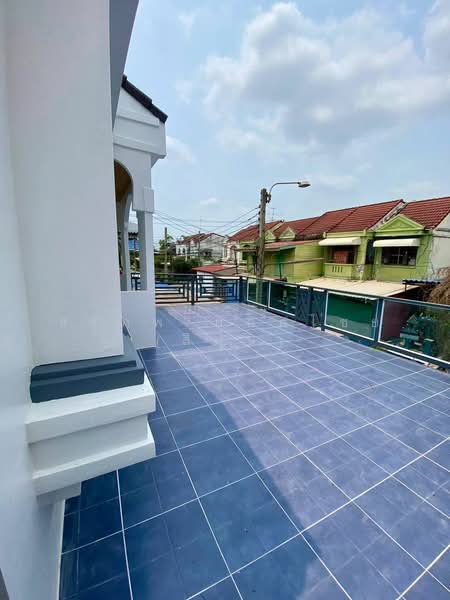 หมู่บ้านลภาวัน 1, Nonthaburi, Bang Rak Pattana, Bang Bua Thong, Nonthaburi, 4 Bedrooms, 140 sqm, Townhouse For Sale, by สรภพ ยอดไชย (สีฝุ่น), 500306497 - DDproperty.com