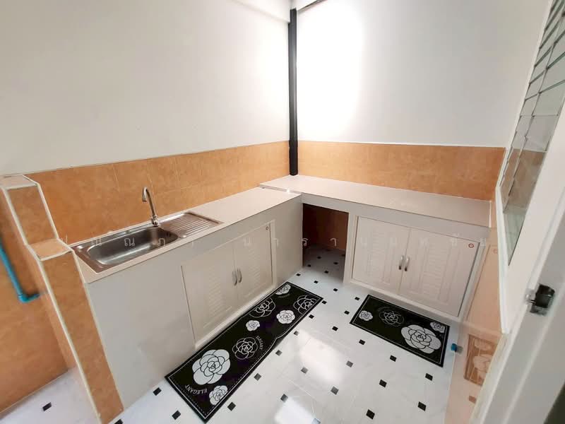 Baan Pisan Thepharak, Samut Prakan, Bangphli Yai, Bang Plee, Samut Prakan, 3 Bedrooms, 100 sqm, Townhouse For Sale, by ปุณณภา นารานนทชัย, 500306540 - DDproperty.com