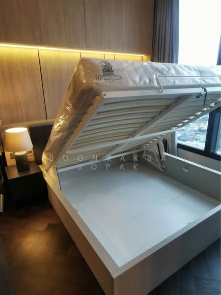 The Esse Sukhumvit 36, Bangkok, Soi Sukhumvit 36, Sukhumvit Road, Phra Kanong, Khlong Toei, Bangkok, 1 Bedroom, 43 sqm, Condo For Rent, by Boonraksa Sopak, 500306564 - DDproperty.com