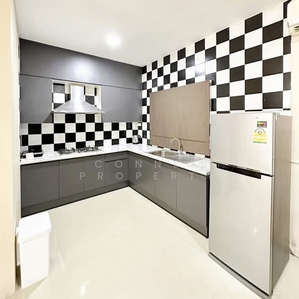 Tanapirom Srinakarin - Wongwaen, Bangkok, Srinakarin Road, Bang Chak, Phra Khanong, Bangkok, 4 Bedrooms, 21 sqm, Townhouse For Rent, by Connex Property, 500306583 - DDproperty.com