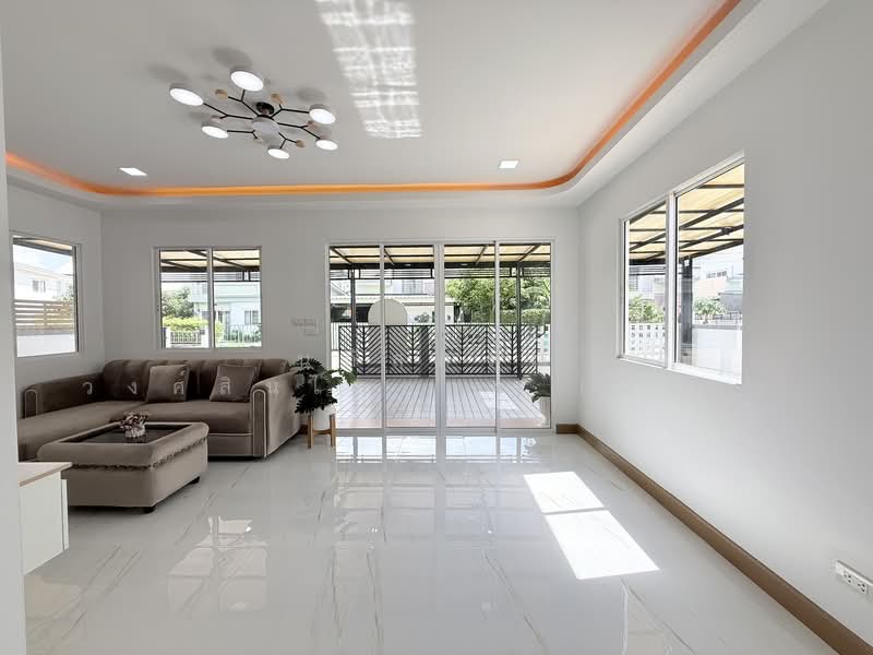 For Sale - Flora Ville Park City Suwinthawong, Bangkok