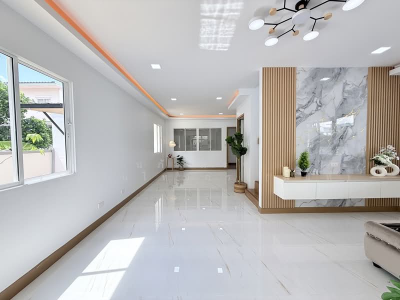 For Sale - Flora Ville Park City Suwinthawong, Bangkok