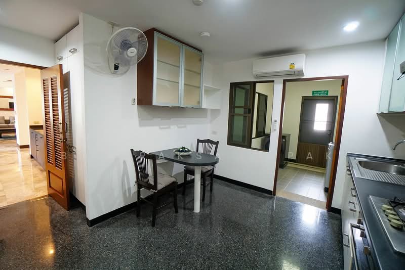 Raintree Village Apartment, Bangkok, 21 Soi Sukhumvit 41, Khlong Tan Nua, Watthana, Bangkok, 4 Bedrooms, 420 sqm, Apartment For Rent, by Boonraksa Sopak, 500306639 - DDproperty.com
