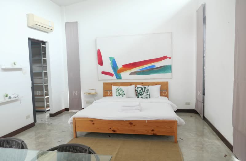 3-BR House, Bangkok, Khlong Tan Nua, Watthana, Bangkok, 3 Bedrooms, 400 sqm, Single Detached House For Rent, by Boonraksa Sopak, 500306663 - DDproperty.com